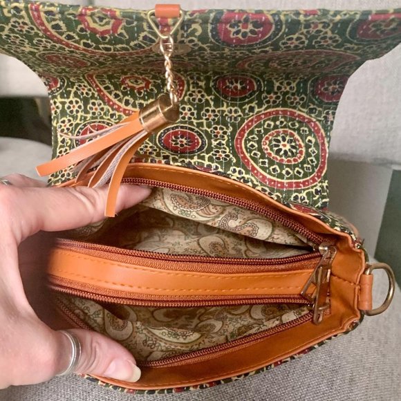 Handcrafted Cotton Ethnic Green Red Mandala Print Crossbody Tassel Handbag Bag - Picture 5 of 6